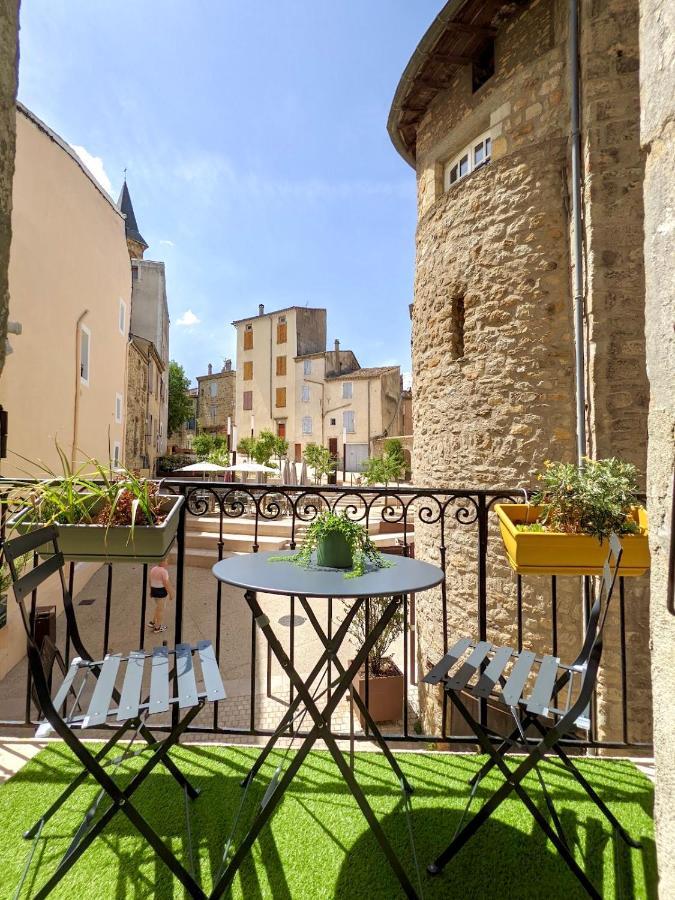 Joli Appartement De Charme Renove En Centre Ville 欧布纳 外观 照片
